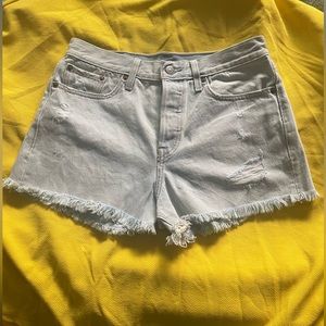 Levi’s 501 women’s denim short